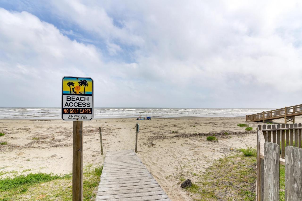 Galveston Townhome With Balconies Walk To Beach! Eksteriør bilde