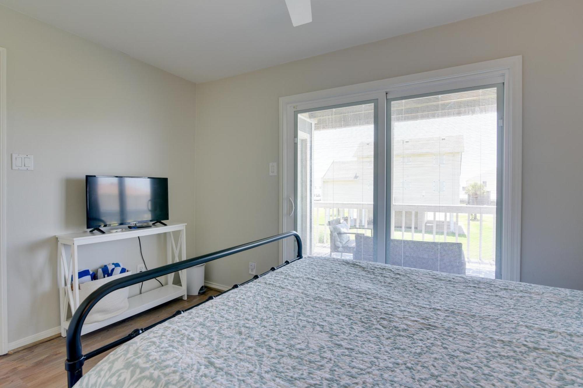 Galveston Townhome With Balconies Walk To Beach! Eksteriør bilde