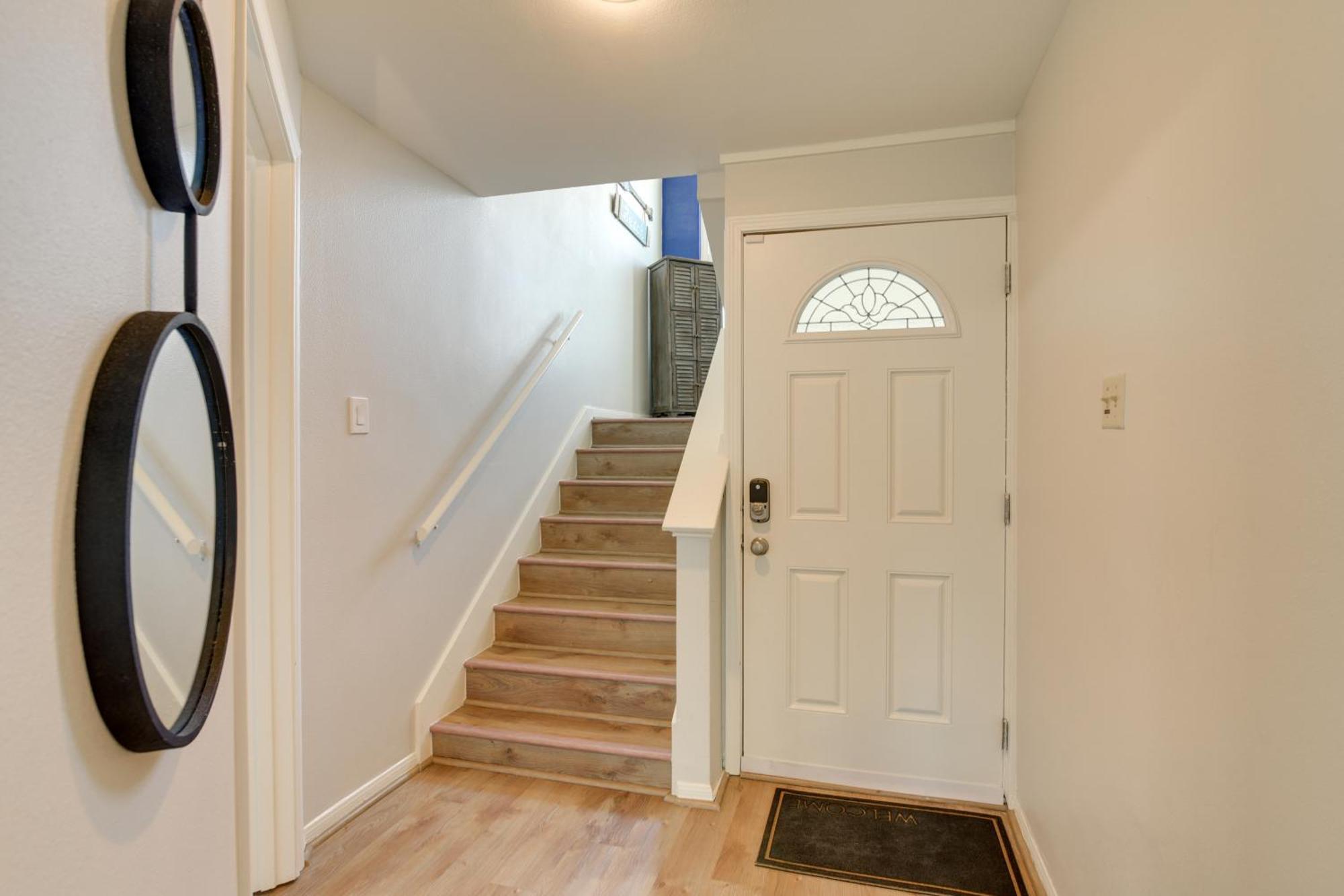 Galveston Townhome With Balconies Walk To Beach! Eksteriør bilde