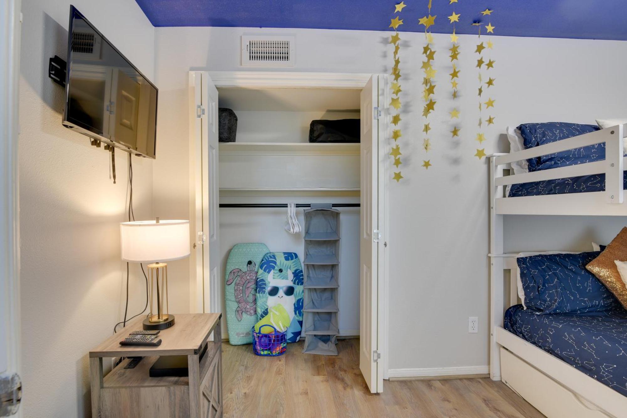 Galveston Townhome With Balconies Walk To Beach! Eksteriør bilde