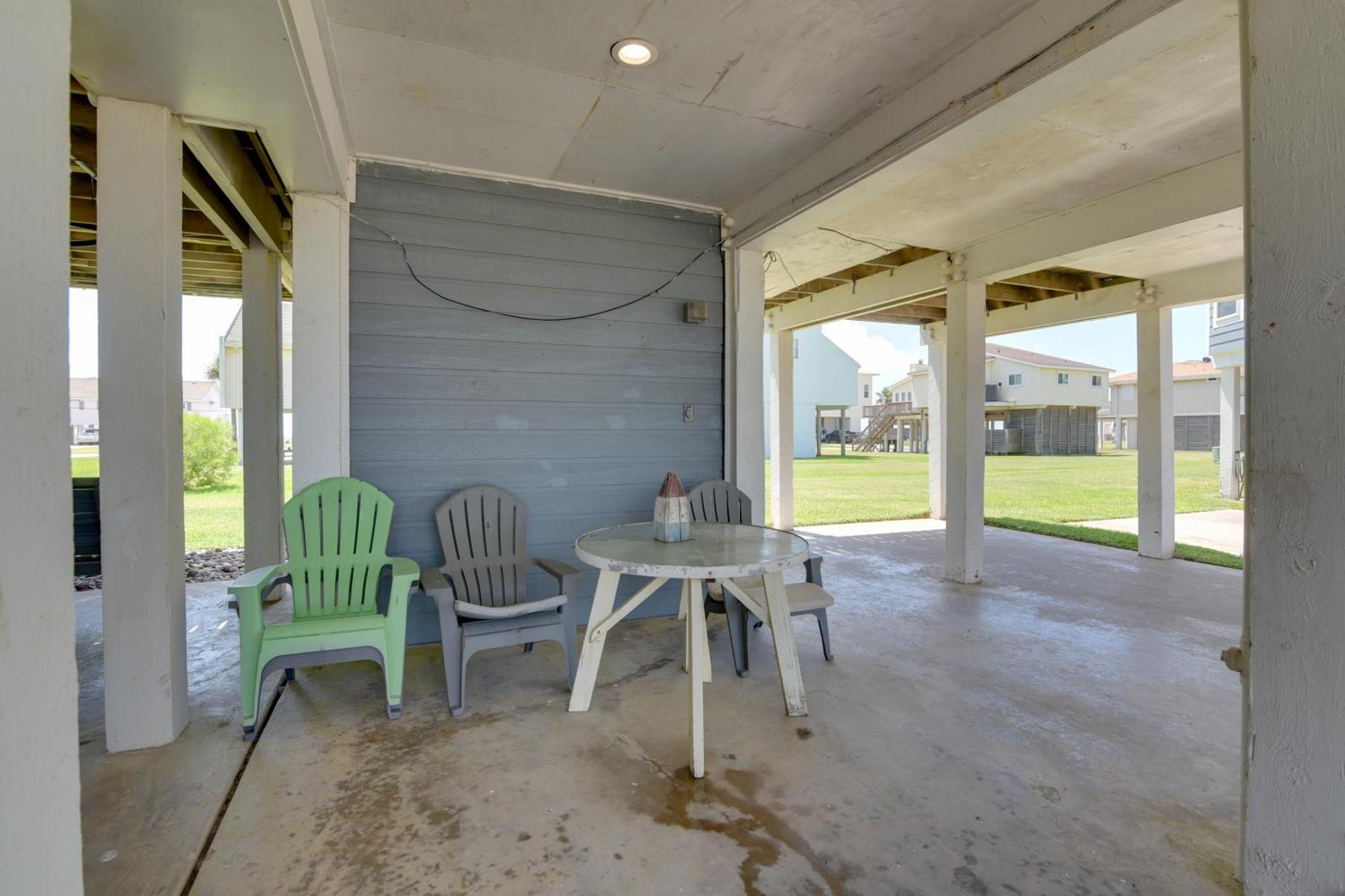 Galveston Townhome With Balconies Walk To Beach! Eksteriør bilde