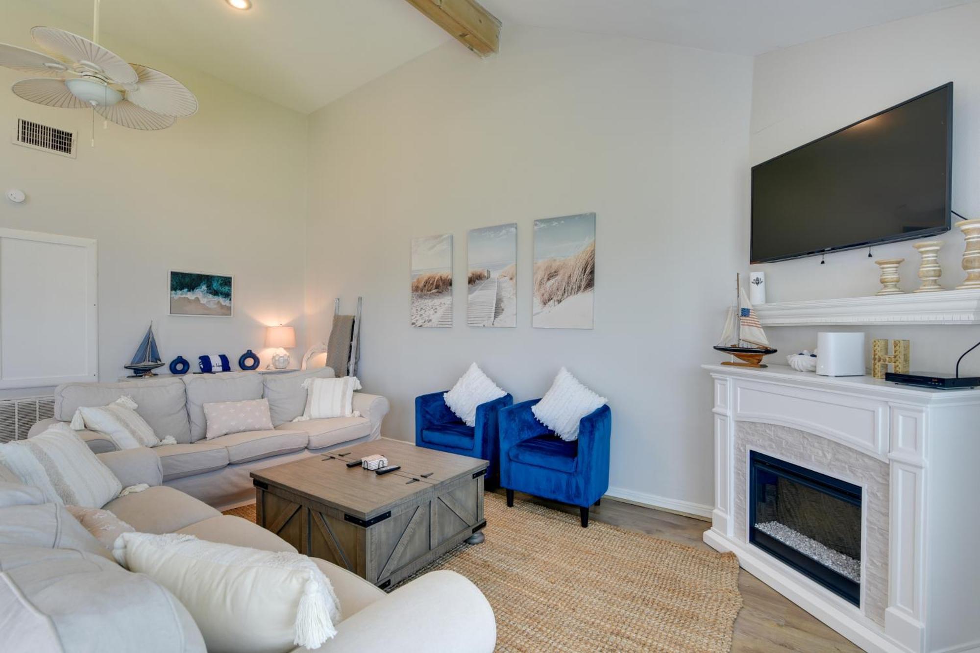 Galveston Townhome With Balconies Walk To Beach! Eksteriør bilde