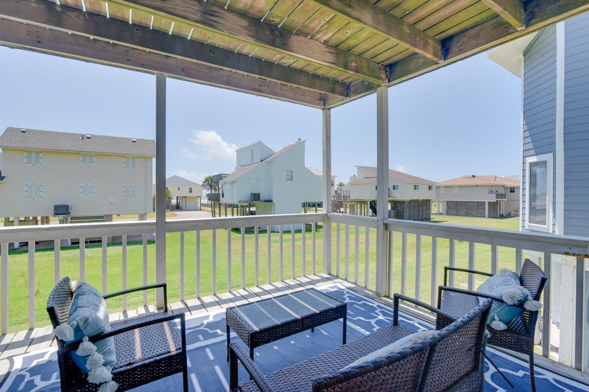 Galveston Townhome With Balconies Walk To Beach! Eksteriør bilde